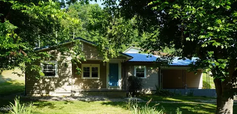 457 Trentham Rd, Newport, TN 37821