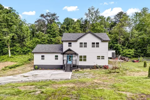 2438 Daniels Dr, Morristown, TN 37813