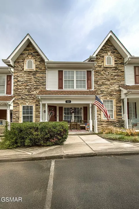 523 Orchard Valley Way, Sevierville, TN 37862