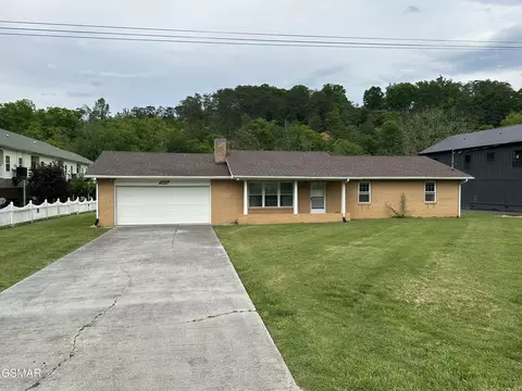 2669 High Valley Dr, Pigeon Forge, TN 37863