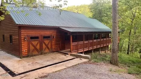 414 Swaying Pines Dr, Sevierville, TN 37876