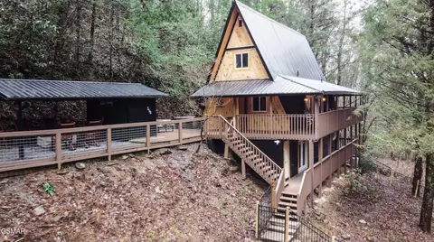 358 Ownby Cir, Gatlinburg, TN 37738