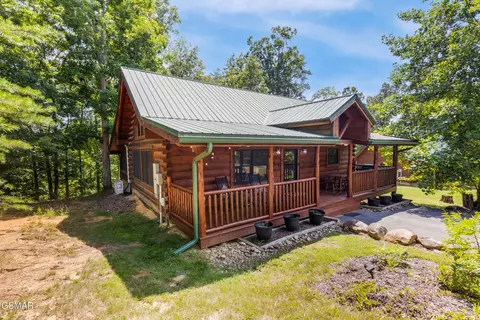 2212 Pinnacle Rdg Trl, Sevierville, TN 37876