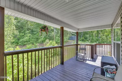 Exterior - 1668 Goodwater Rd, Bybee, TN 37713 photo 7 of 8