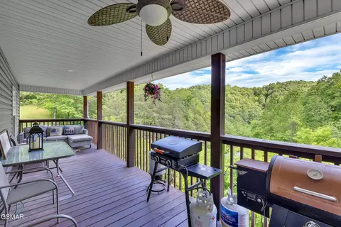 Exterior - 1668 Goodwater Rd, Bybee, TN 37713 photo 6 of 8