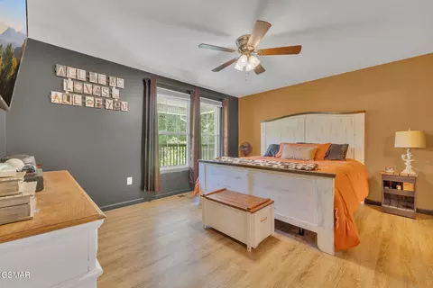 Bedroom - 1668 Goodwater Rd, Bybee, TN 37713 photo 3 of 7