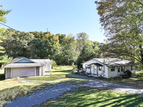 9902 Old Rutledge Pike, Mascot, TN 37806