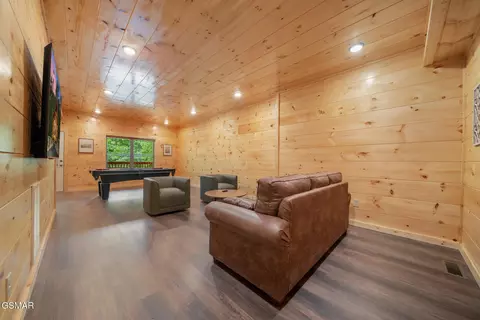 804 String Run Way, Pigeon Forge, TN 37863 photo 6