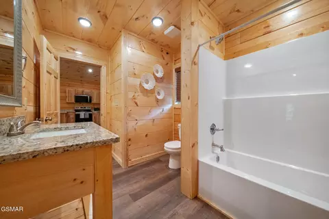 804 String Run Way, Pigeon Forge, TN 37863 photo 13