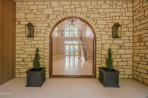 431 Thomas Loop Rd, Sevierville, TN 37876 photo 2
