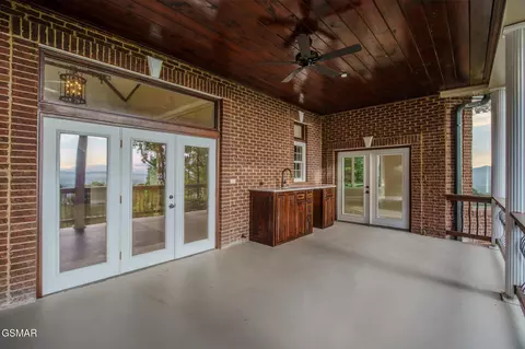 431 Thomas Loop Rd, Sevierville, TN 37876 photo 3
