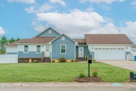 222 Wind Chase Dr, Madisonville, TN 37354