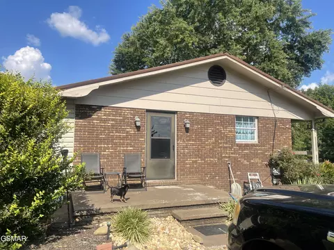 211 Circle Rd, Newport, TN 37821