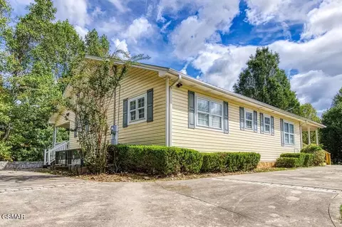 3851 Katelyns Ln, Sevierville, TN 37876