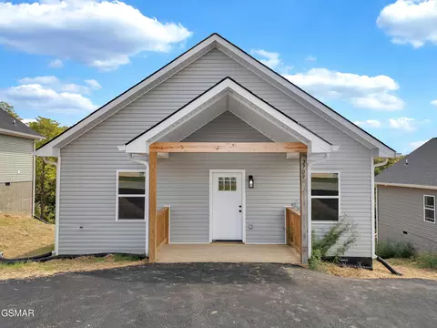 2709 Knoll Run Ct, Sevierville, TN 37876