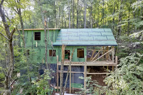 1612 Pioneer Trl, Sevierville, TN 37876