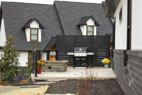 1076 Watch Hill Way, Sevierville, TN 37862