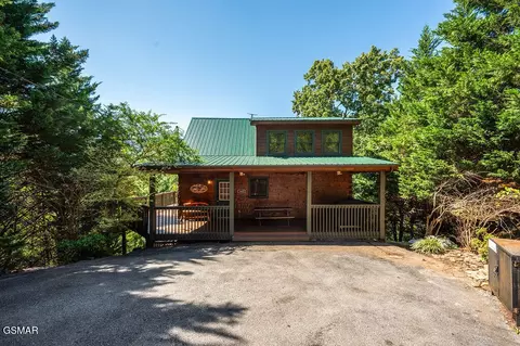 1627 Mountain Dreams Way, Pigeon Forge, TN 37863