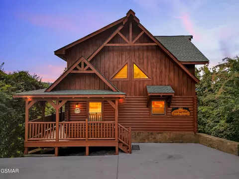 2512 Laurel Point Way, Sevierville, TN 37862