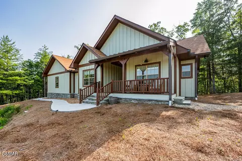 232 Black Powder Ct, Walland, TN 37886