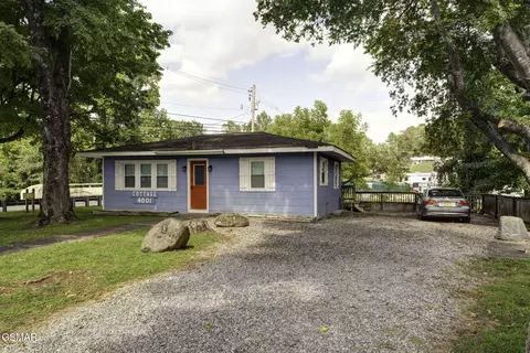 4001 S River Rd, Pigeon Forge, TN 37863