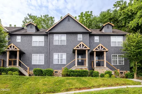 1438 William Holt Blvd, Sevierville, TN 37862