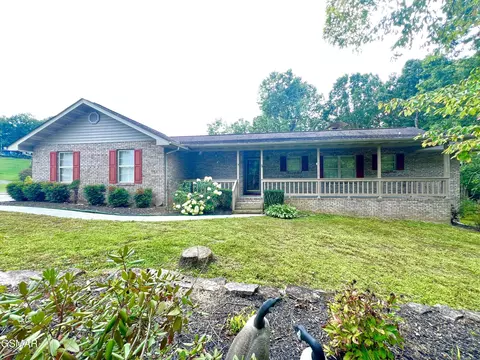 3661 Boxwood Ln, Sevierville, TN 37862