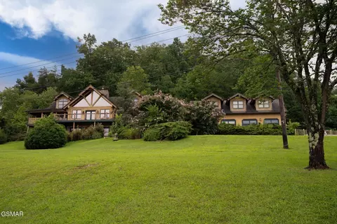 119 W Dumplin Valley Rd, Kodak, TN 37764