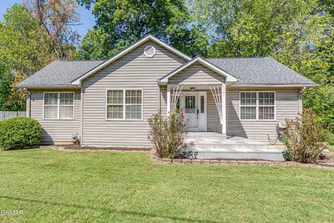4701 Skyline Dr, Knoxville, TN 37914