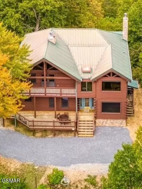 4476 Whetstone Rd, Sevierville, TN 37862