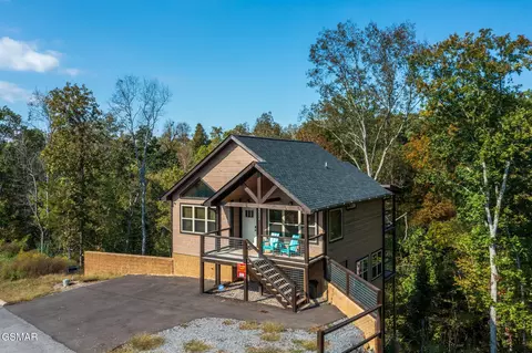 392 Oak Lake Dr, Sevierville, TN 37876