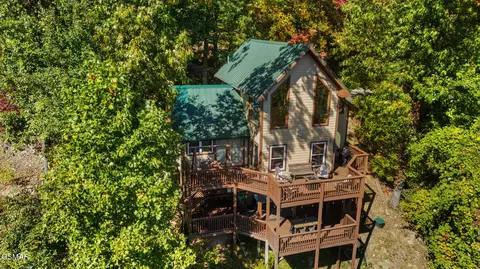 2774 Overholt Trl, Sevierville, TN 37862