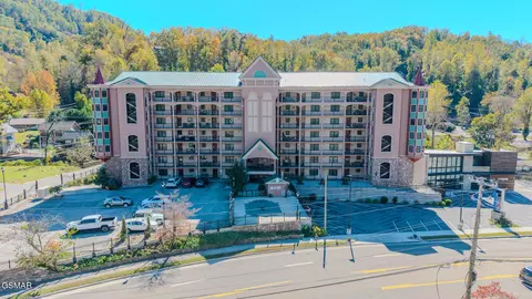 210 Roaring Frk, Gatlinburg, TN 37738