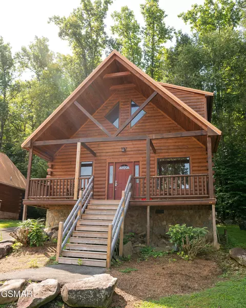 216 Forrest Loop Way, Gatlinburg, TN 37738