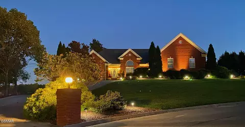 2530 Goingback Cir, Sevierville, TN 37876