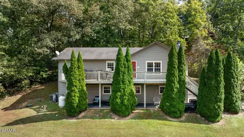 3820 Pleasant View Ln, Sevierville, TN 37862