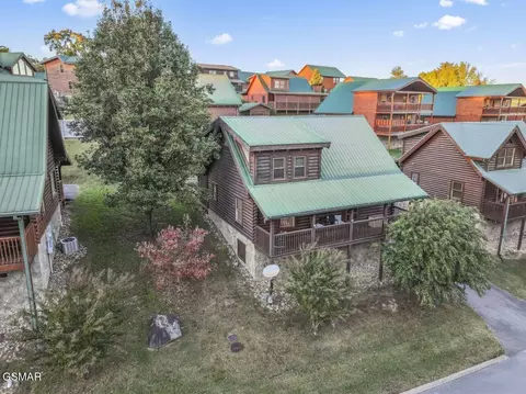 526 Blackberry Ridge Way, Pigeon Forge, TN 37863