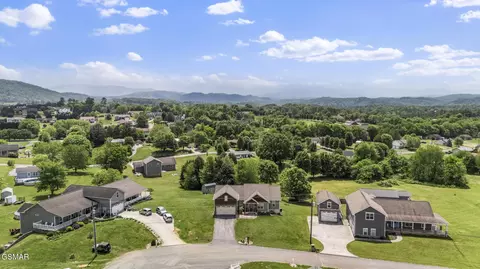 2830 Dalton Dr, Sevierville, TN 37876