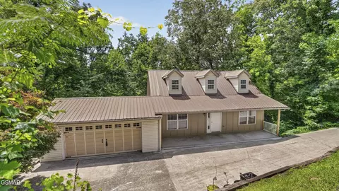 644 Monte Wood Cir, Pigeon Forge, TN 37863