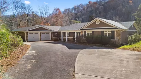 4149 Watson Ct, Pigeon Forge, TN 37863