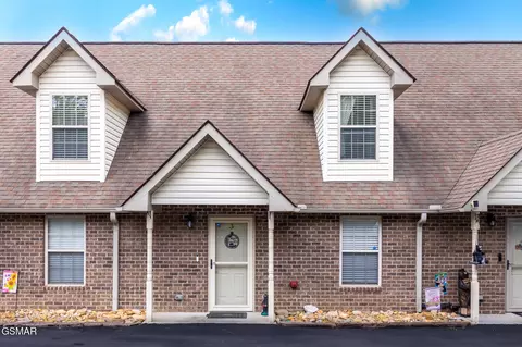 3347 Frontier View Dr, Sevierville, TN 37876