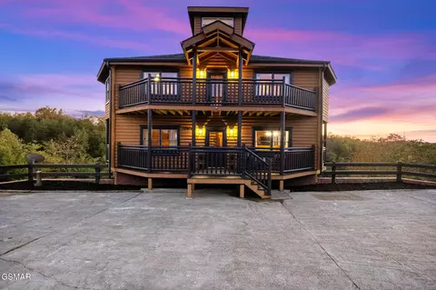 2081 Kerr Rd, Sevierville, TN 37876
