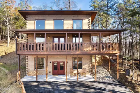 991 King Branch Rd, Sevierville, TN 37876
