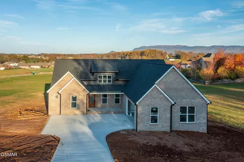 816 Majestic Mtns, Walland, TN 37886
