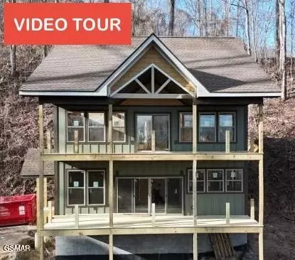 613 Sunset Ln, Gatlinburg, TN 37738