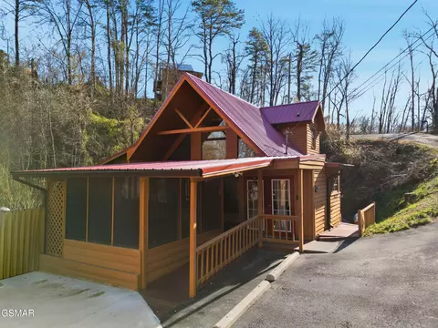 727 Sunrise Blvd, Sevierville, TN 37862