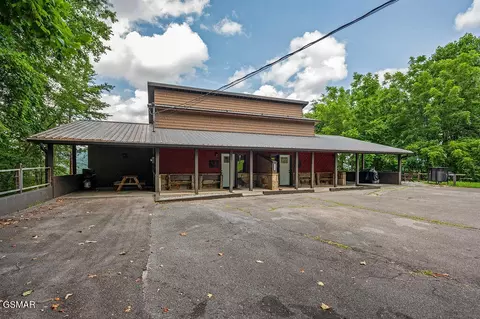 4238 Dollys Dr, Sevierville, TN 37876