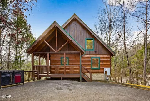 4539 Forest Vista Way, Pigeon Forge, TN 37863