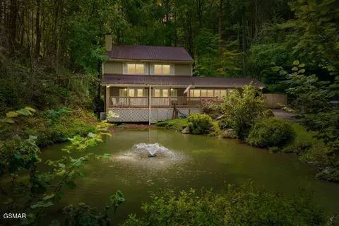 3127 Emerald Springs Loop, Sevierville, TN 37862