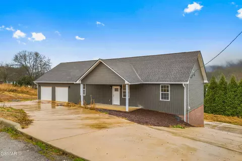 241 Stewart Hills Dr, Rogersville, TN 37857